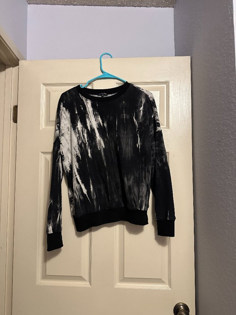 Fashion Nova Black & White Marble Print Oversized Sweater - XS